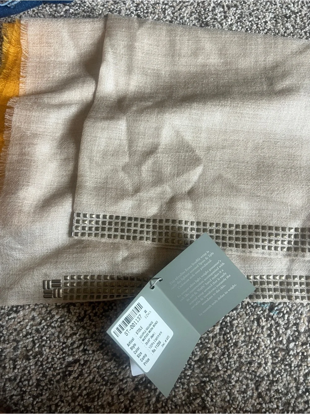 EZMA fine cashmere soufflé wrap